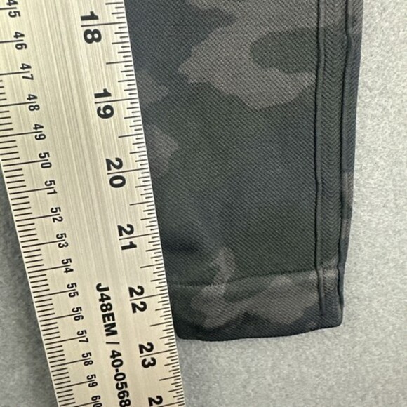 Spanx Look at Me Now Seamless Leggings(FL3515)-Small-Black Camouflage - Picture 5 of 6